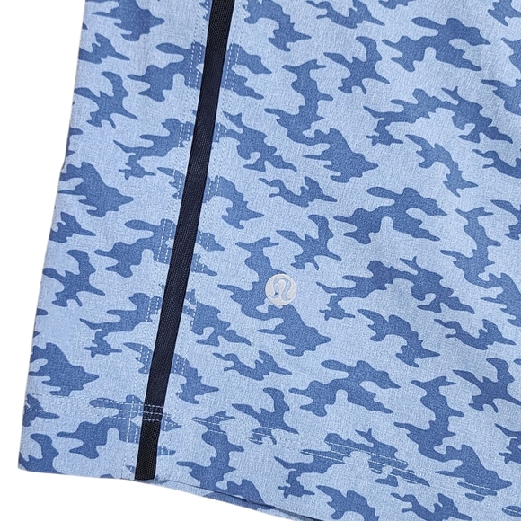 Lululemon Pace Breaker Lined Camo Blue Mens Med Athletic Shorts - Picture 4 of 7